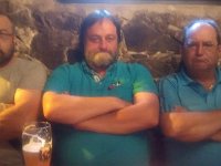 burg2  Wir mussten dann leider noch auf die Autofahrer warten, die es nicht zur pünktlichen Uhrzeit geschafft haben....