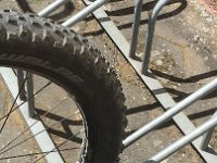 eis2  Ist schon hart, wenn die Reifen nicht in den Ständer passen..